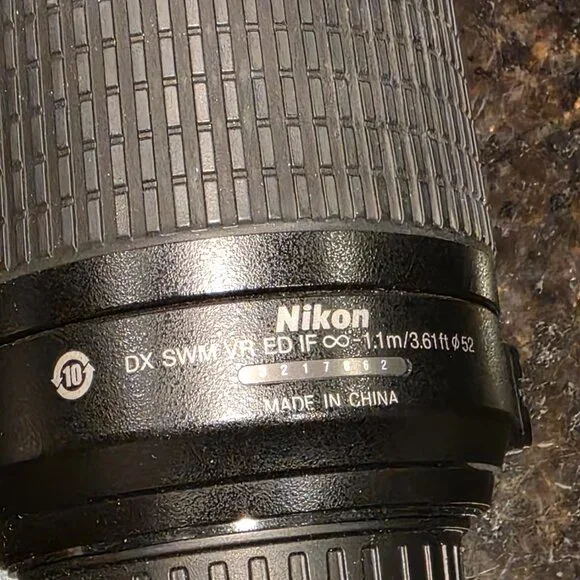 Nikkon DX AF-S Nikkor 55-200mm 1:4-5 Camera lens